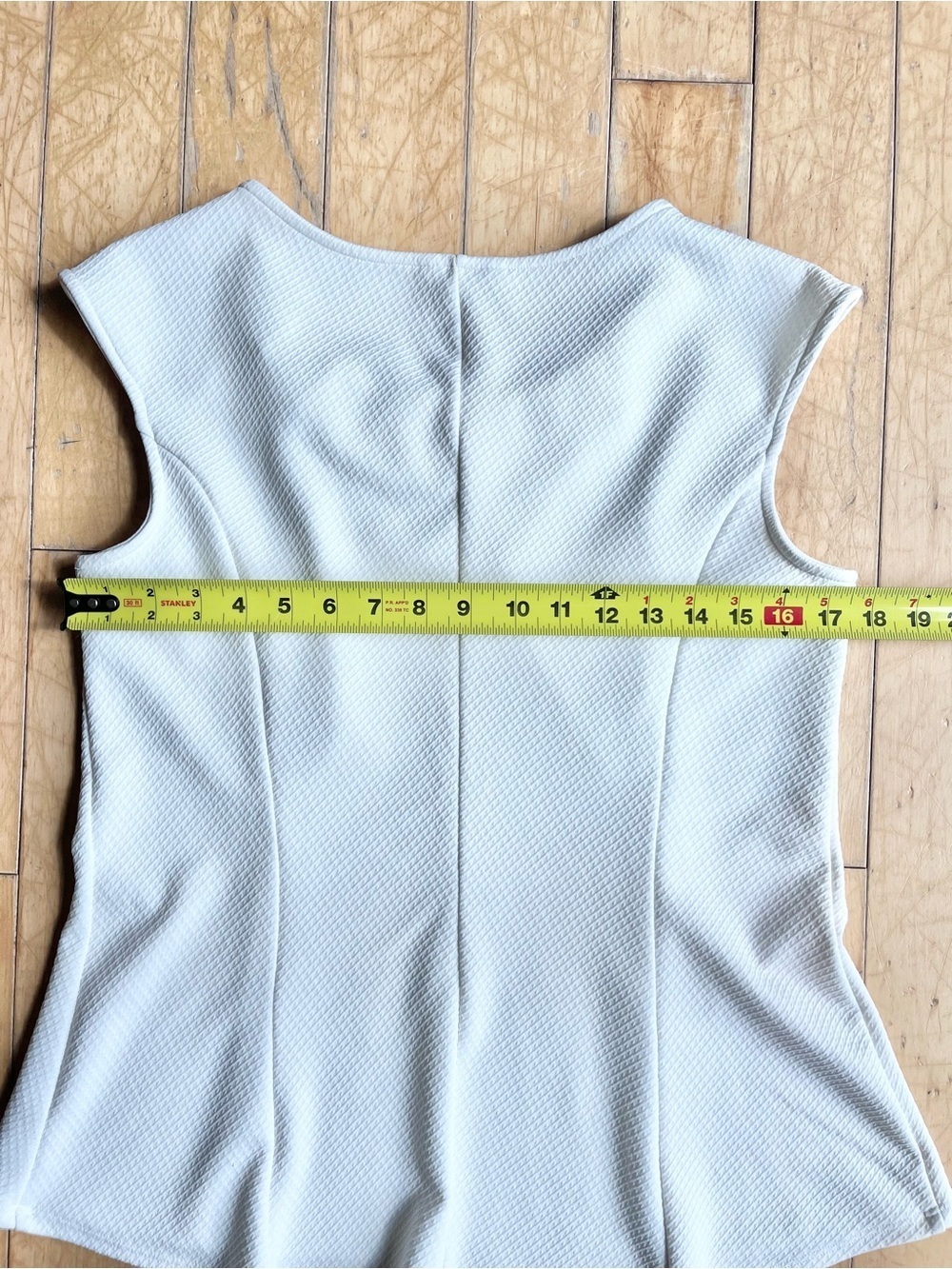 Reitmans Textured Peplum Top with Pearl Embellished Neckline Size Large - Picture 5 of 5